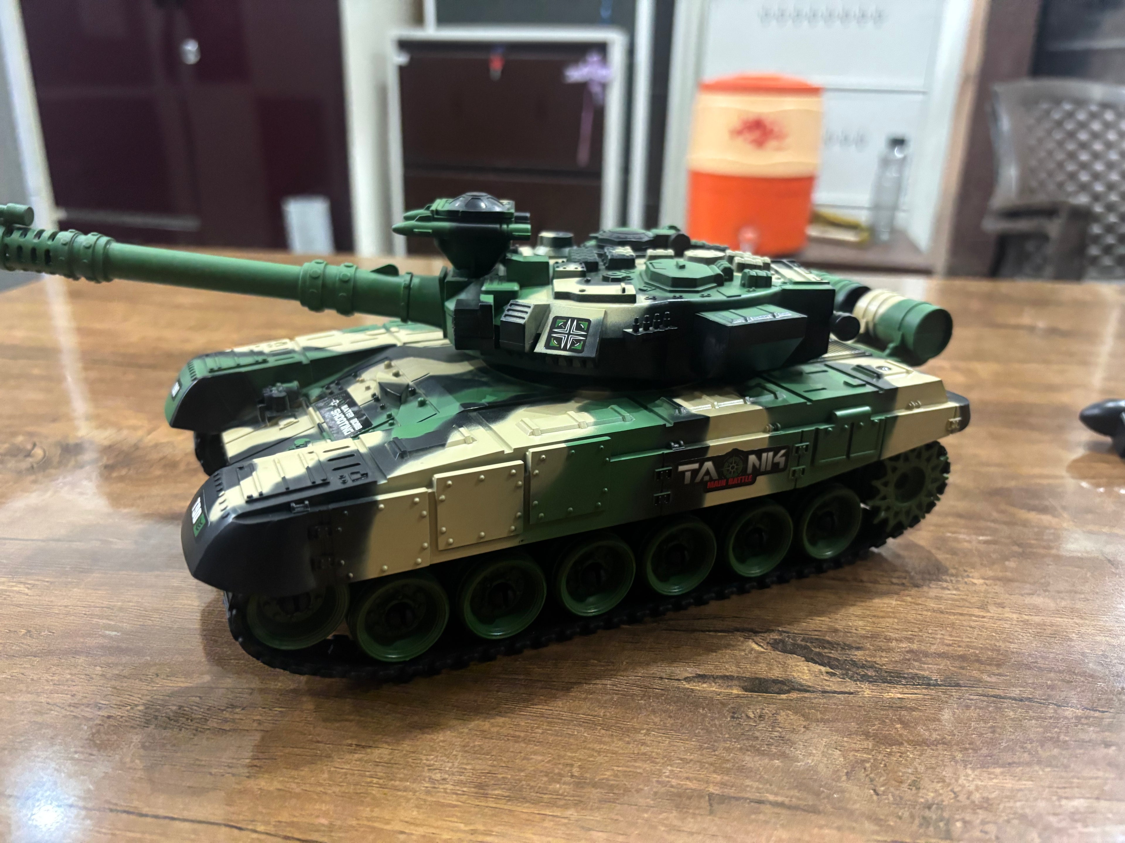 App controlled RC TANK with water bomb shooter! 😍