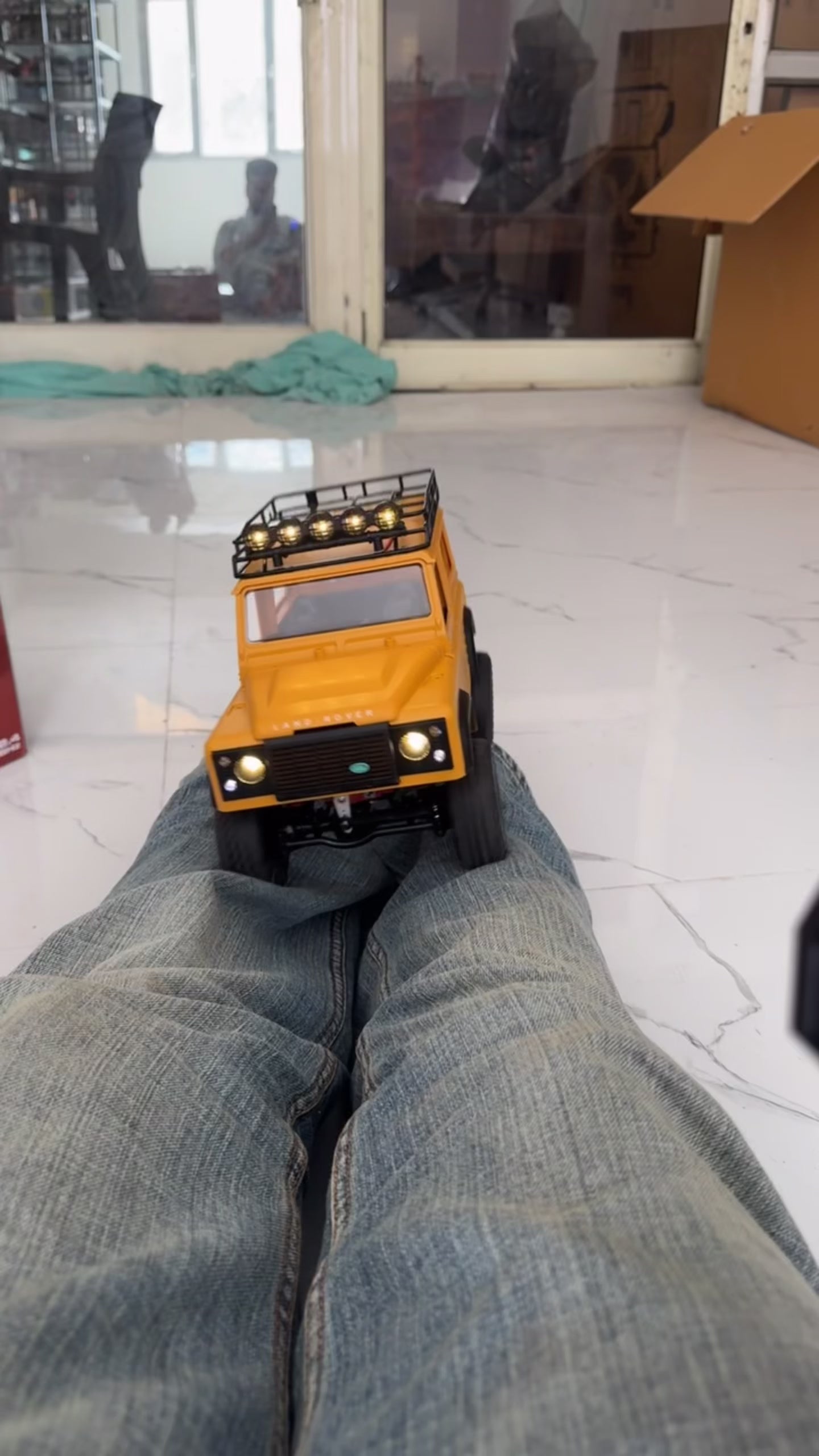 HOBBY GRADE RC DEFENDER CRAWLER! 
Price 8999Rs