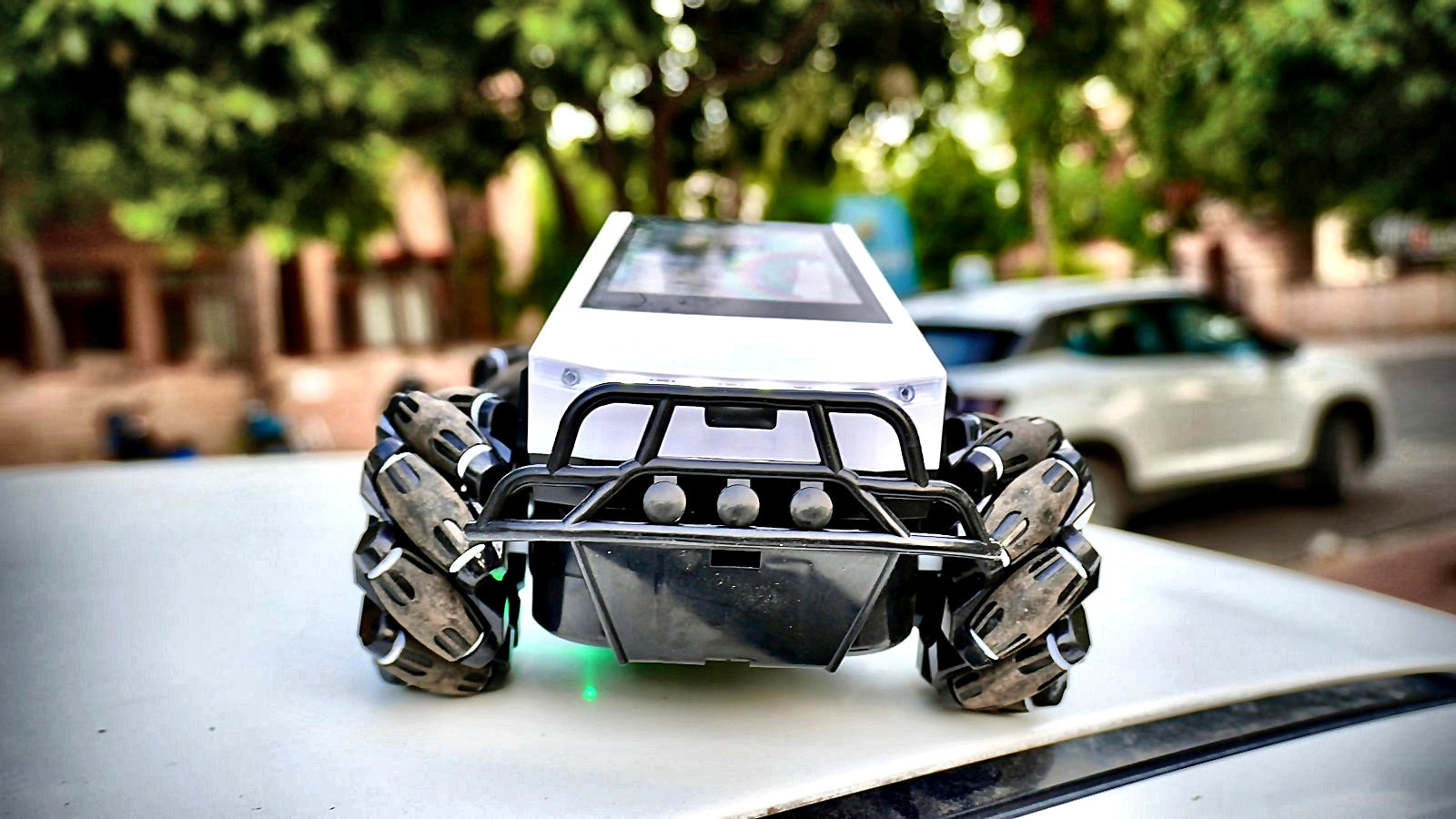 RC Monster Tesla Cybertruck (Big Size)