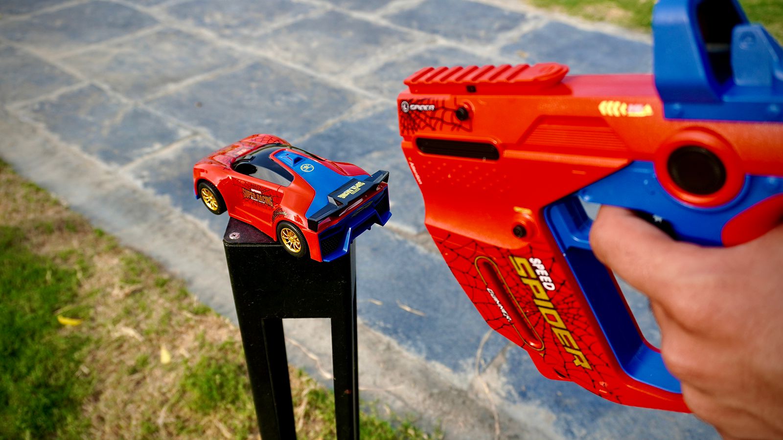 3 in 1 high speed chasing/ shooting car!