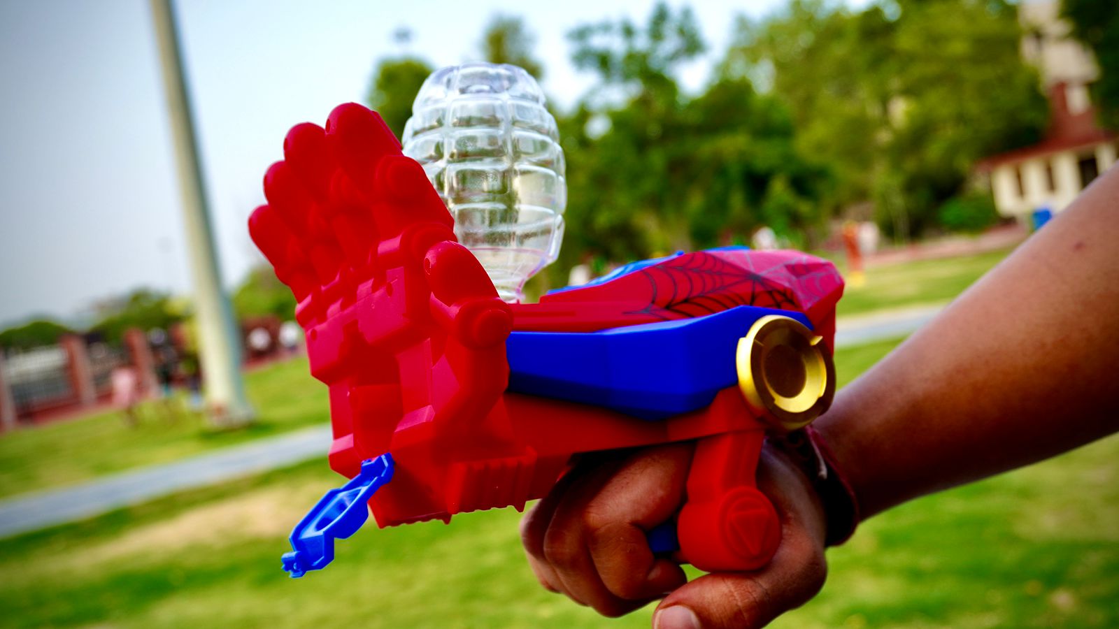 Big hand ball shooter gun