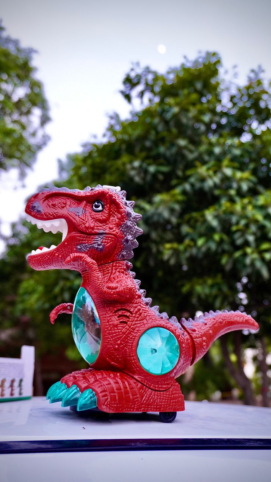 Lighting motion sensor dinosaur